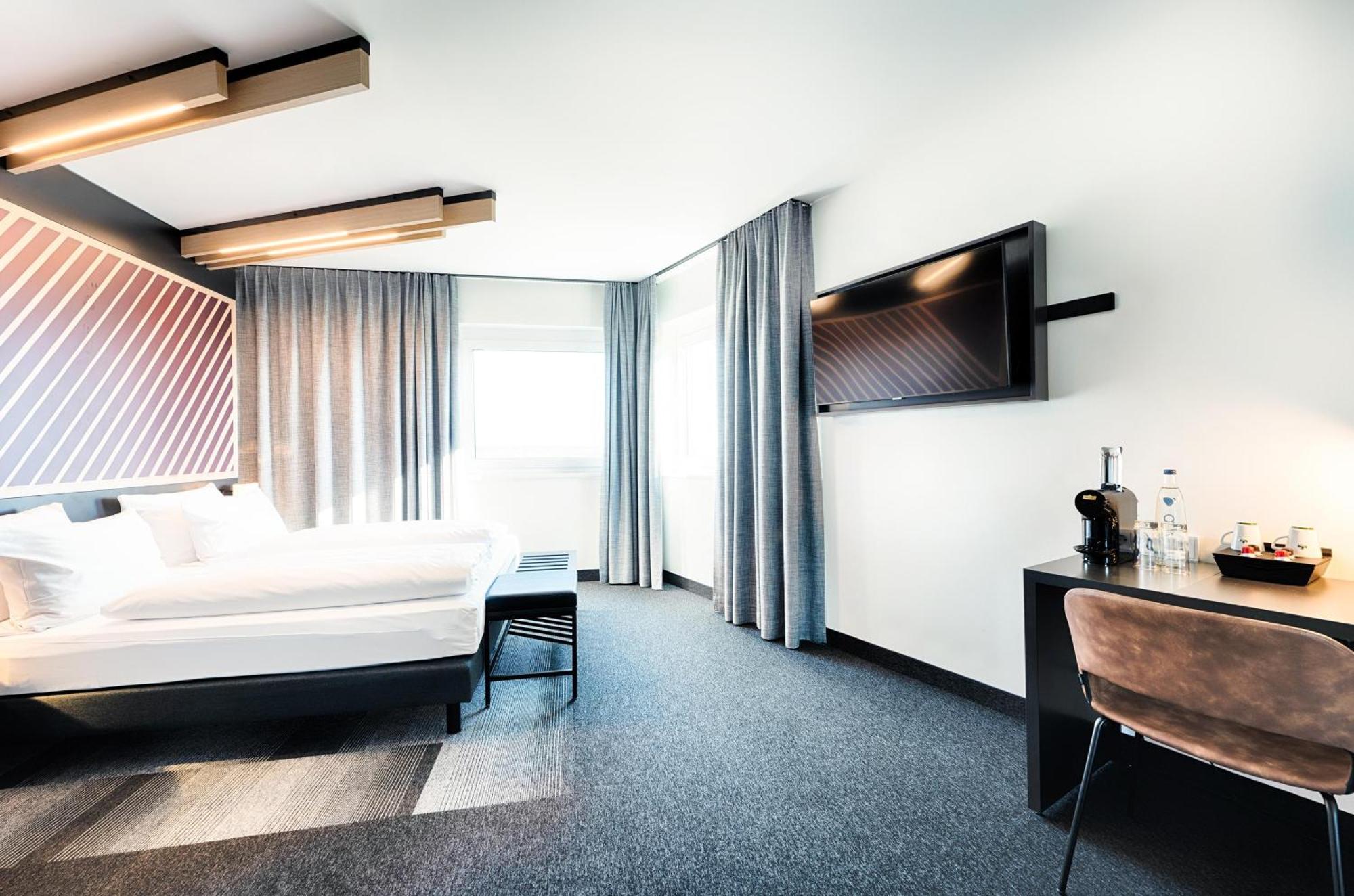 B&B Hotel Koeln-City Extérieur photo